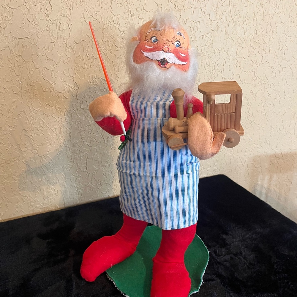 ANNALEE 18" SANTA CLAUS PAINTING TOY TRAIN ENGINE VINTAGE 1981 CHRISTMAS USA